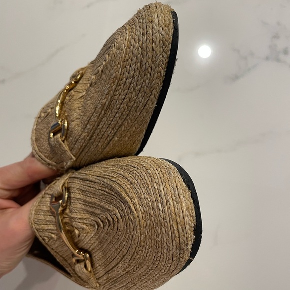 Uterque straw loafers with gold hardware - Picture 3 of 6
